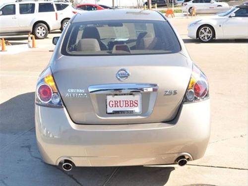 Nissan Altima 2011 photo 5