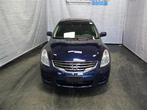 Nissan Altima 2011 photo 1