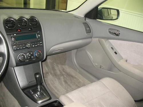 Nissan Altima 2011 photo 5