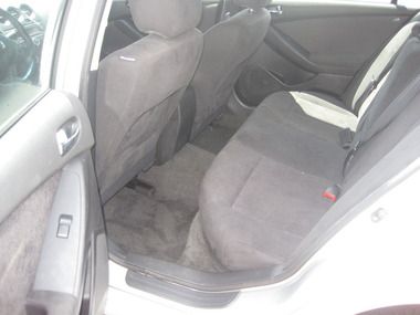 Nissan Altima 2011 photo 2