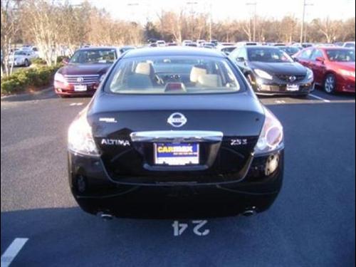Nissan Altima 2011 photo 5