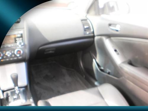 Nissan Altima 2011 photo 1
