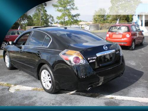Nissan Altima 2011 photo 3
