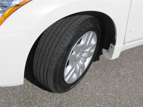 Nissan Altima 2011 photo 5