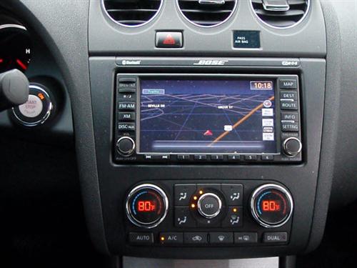 Nissan Altima 2011 photo 2