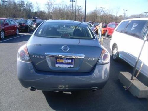 Nissan Altima 2011 photo 4