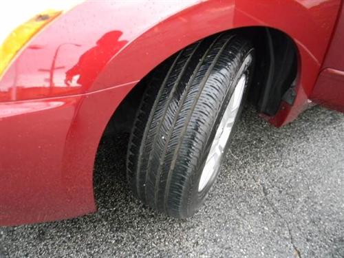 Nissan Altima 2011 photo 1