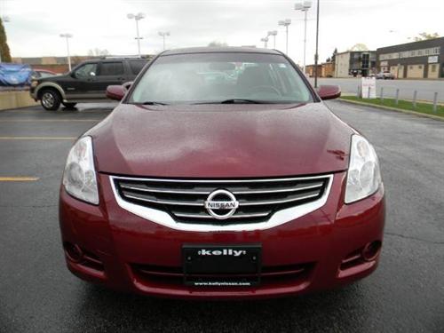 Nissan Altima 2011 photo 2