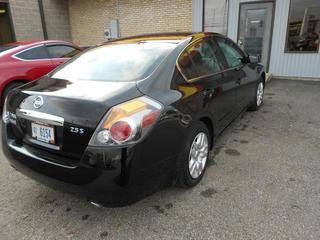 Nissan Altima 2011 photo 3