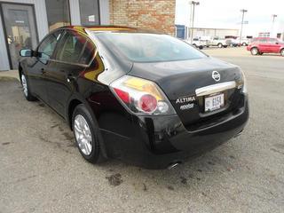 Nissan Altima 2011 photo 5