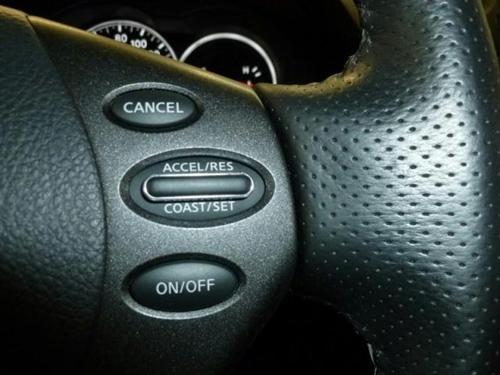 Nissan Altima 2011 photo 2