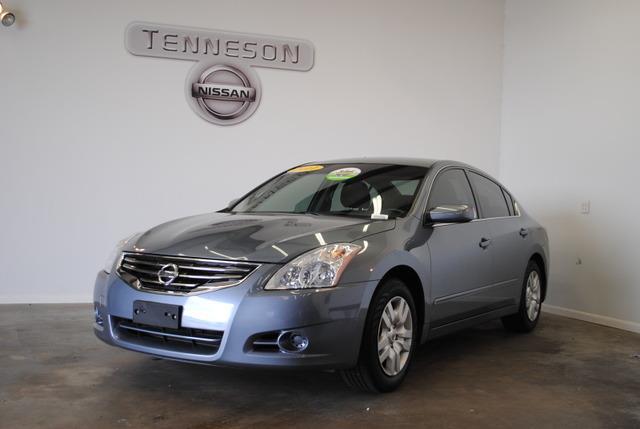 Nissan Altima 2011 photo 4