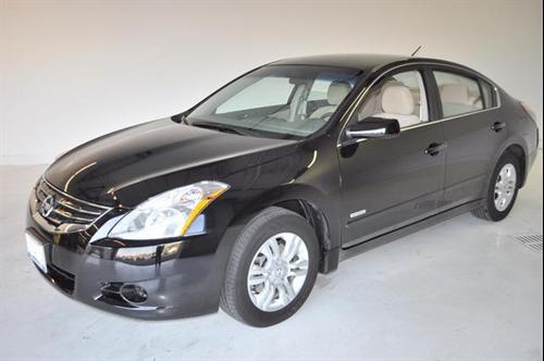 Nissan Altima 2011 photo 2