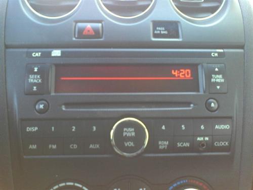 Nissan Altima 2011 photo 2