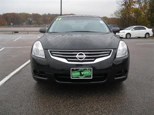 Nissan Altima 2011 photo 1