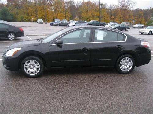 Nissan Altima 2011 photo 3