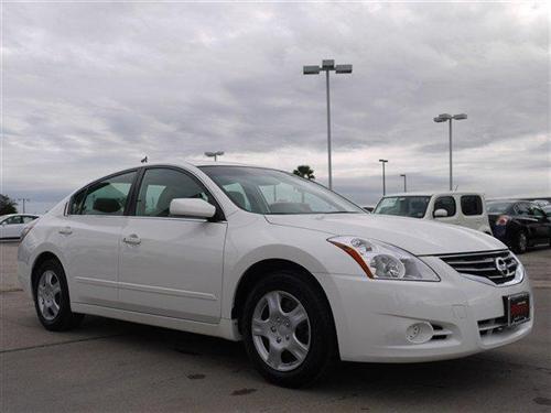 Nissan Altima 2011 photo 3