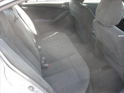 Nissan Altima 2011 photo 2
