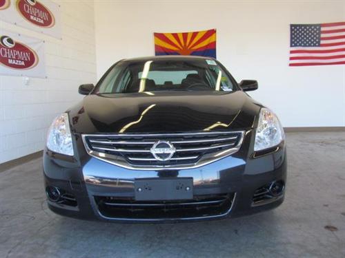 Nissan Altima 2011 photo 2