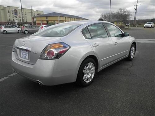 Nissan Altima 2011 photo 5
