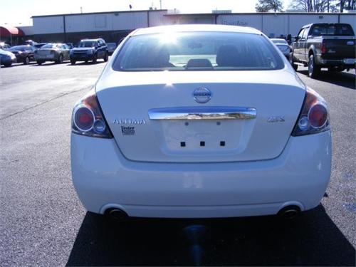 Nissan Altima 2011 photo 3