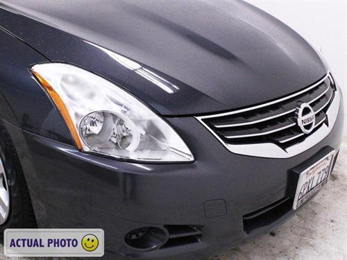 Nissan Altima 2011 photo 3