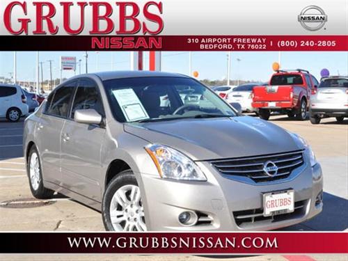 Nissan Altima 2011 photo 2