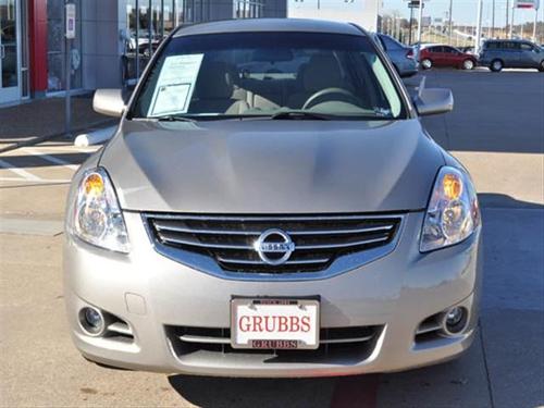 Nissan Altima 2011 photo 3