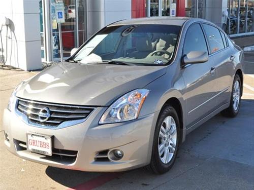 Nissan Altima 2011 photo 4