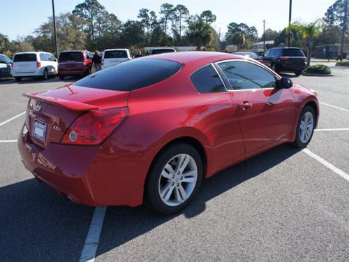Nissan Altima 2011 photo 4