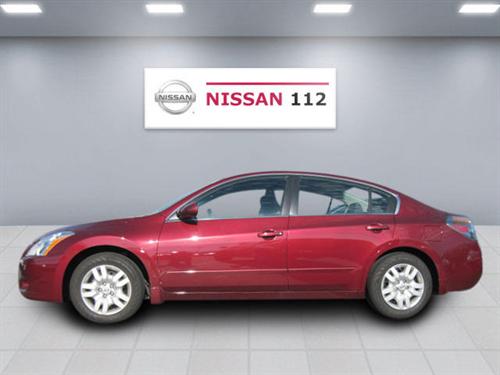 Nissan Altima 2011 photo 1