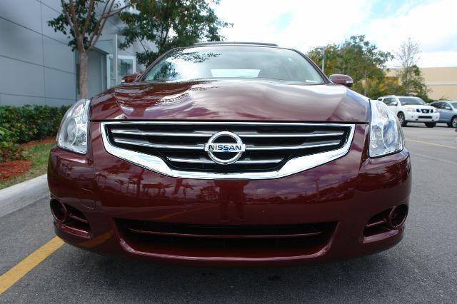 Nissan Altima 2011 photo 4