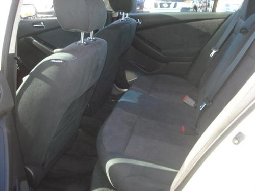 Nissan Altima 2011 photo 3