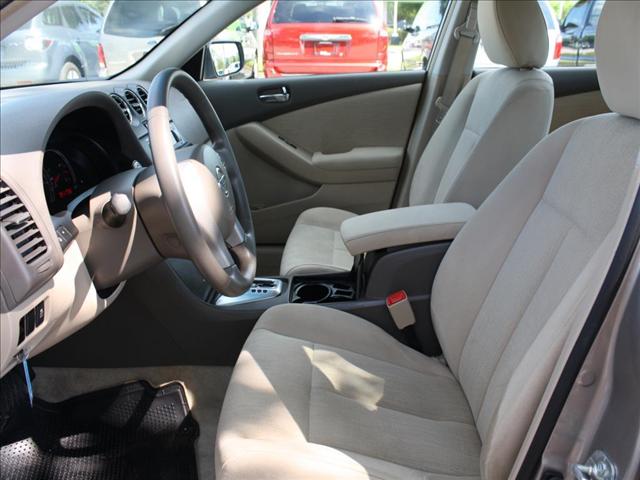 Nissan Altima 2011 photo 5