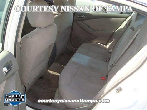 Nissan Altima 2011 photo 3