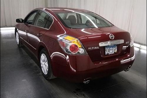 Nissan Altima 2011 photo 5