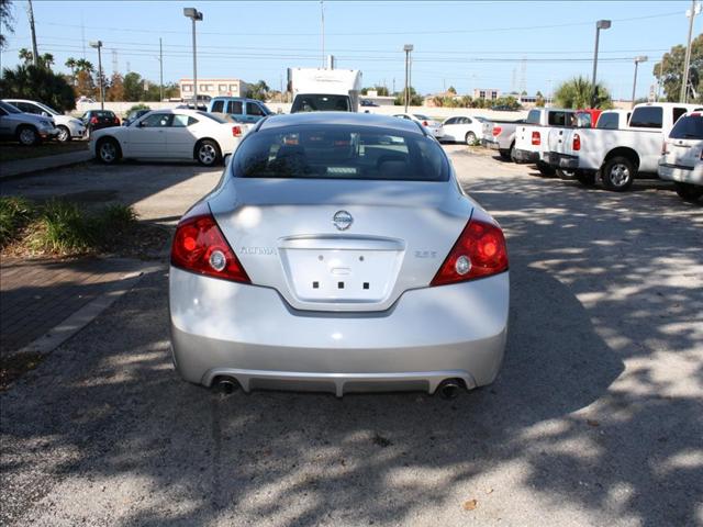 Nissan Altima Pickupslt Quad Cab SWB 4WD 4x4 Truck Sedan