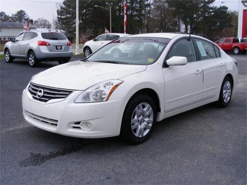 Nissan Altima 2011 photo 3