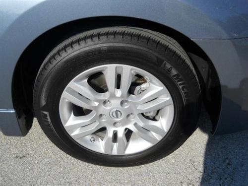 Nissan Altima 2011 photo 5