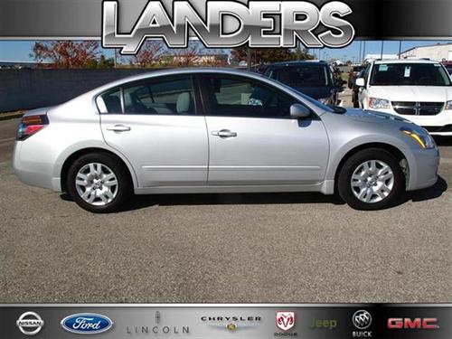 Nissan Altima 2011 photo 3