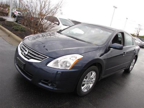 Nissan Altima 2011 photo 1
