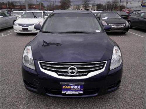 Nissan Altima 2011 photo 1