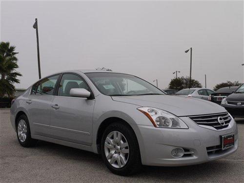Nissan Altima 2011 photo 3