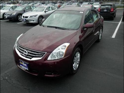 Nissan Altima 2011 photo 2