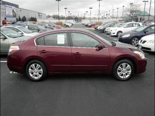 Nissan Altima 2011 photo 3