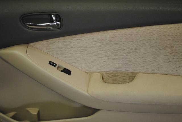 Nissan Altima 2011 photo 10