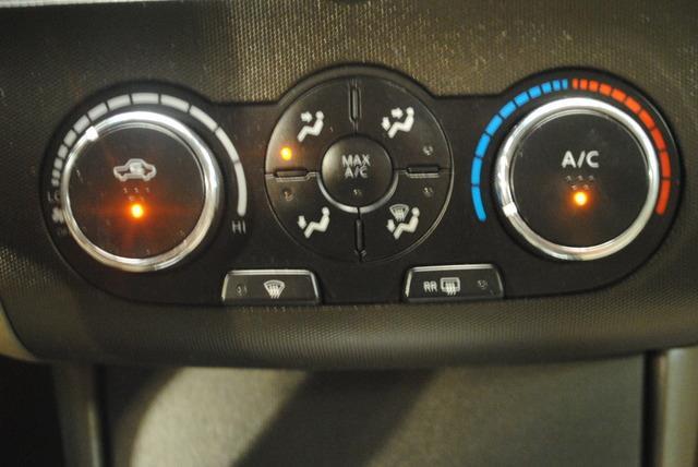 Nissan Altima 2011 photo 14