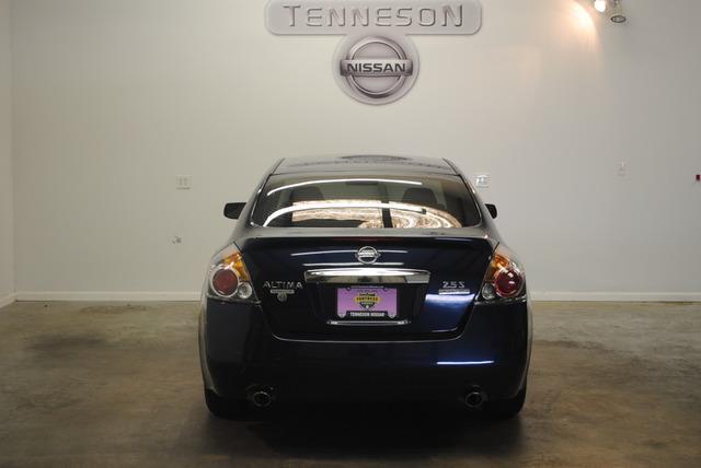 Nissan Altima 2011 photo 29