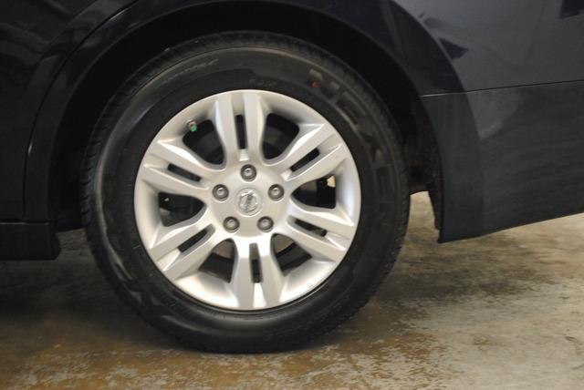 Nissan Altima 2011 photo 4