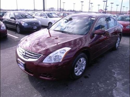 Nissan Altima 2011 photo 2